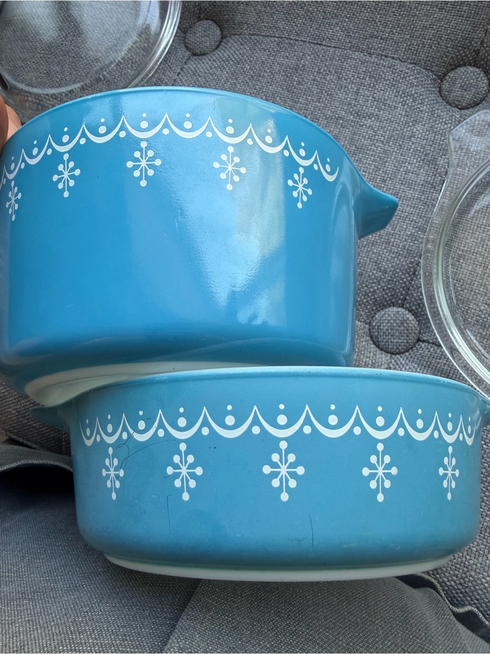 Pyrex Blue Snowflake garland 471, 473 Pattern Set with Glass Lids - Picture 12 of 12